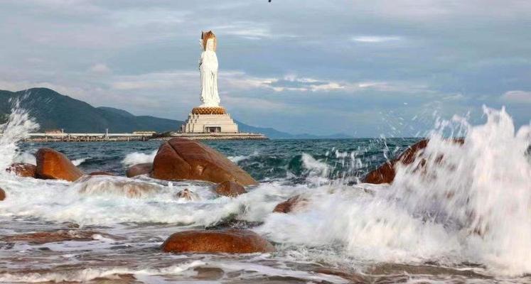 三亚旅游怎么玩最划算？预算有限如何享受三亚美景？