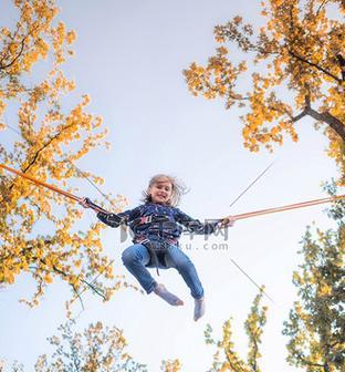 一个人如何玩跳绳小游戏？有哪些有趣的玩法？